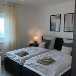 Appartement Ruhige 5 Sterne Terrasse & Aussicht Stilvoll & Modern Beltheim