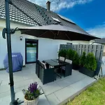 Apartament Ruhige 5 Sterne Terrasse & Aussicht Stilvoll & Modern