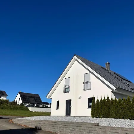 公寓 Ruhige 5 Sterne Terrasse & Aussicht Stilvoll & Modern