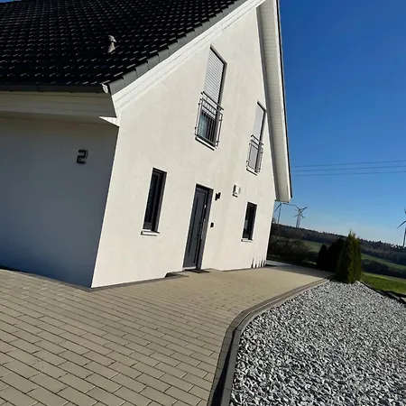 Ruhige 5 Sterne Terrasse & Aussicht Stilvoll & Modern * Beltheim